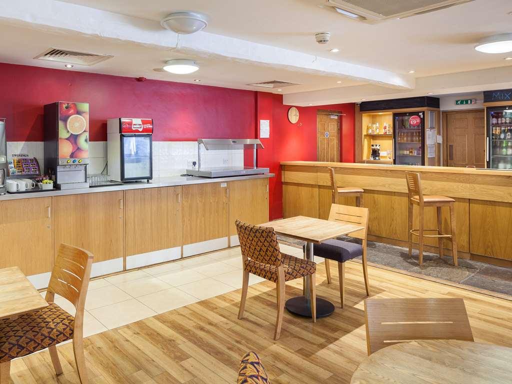 Travelodge هاستَنغ المطعم الصورة